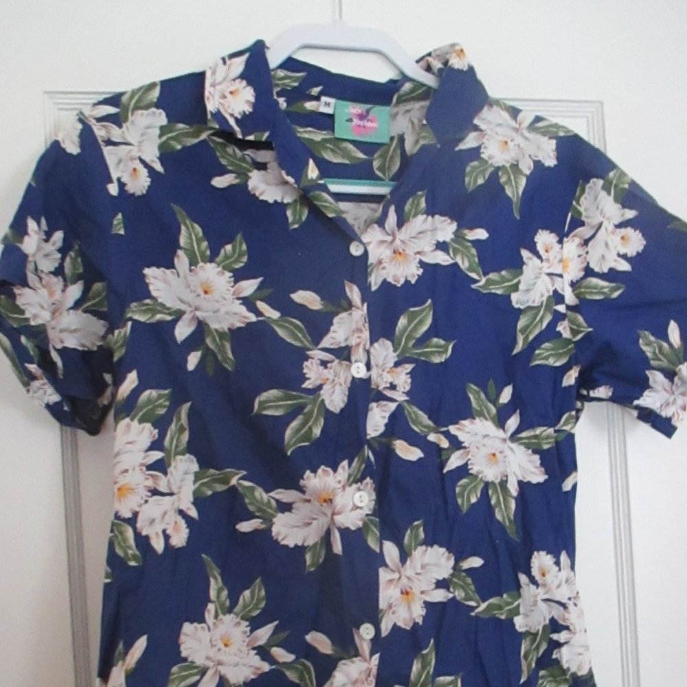 Vintage Hawaiian Shirt Blue with White Flowers Womens Medium Made in Hawaii